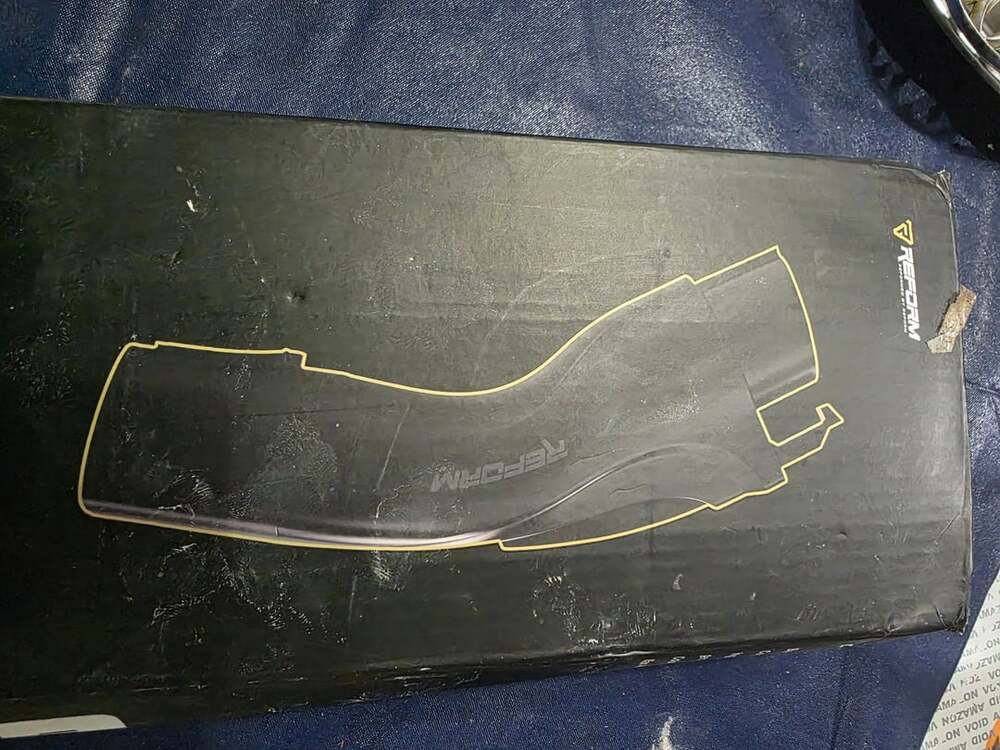 Reform Design Charging Adapter Tesla To J1772 Black